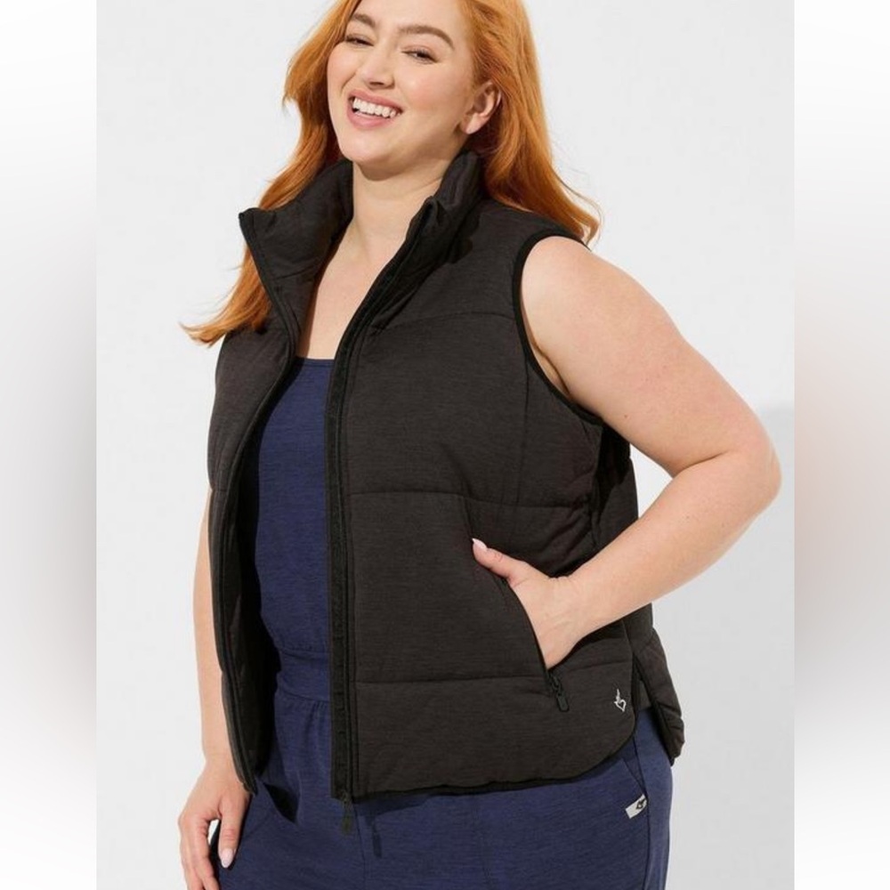 Torrid Super Soft Performance Jersey Knit Black Puffer Vest Plus Size 2X NWT